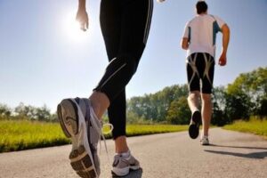 پیاده‌روی منظم به کاهش خستگی در مبتلایان به سرطان روده کمک می‌کند