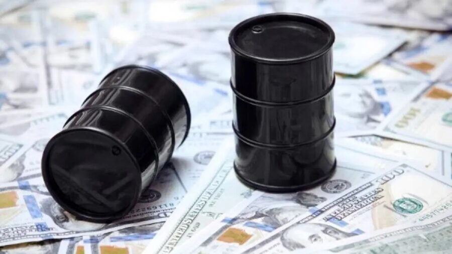 کاهش قیمت نفت در پی توافق ایران و آمریکا برای آتش‌بس موقت