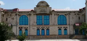 کاخ سردار ماکو؛ شکوه معماری قاجاری در دل آذربایجان غربی