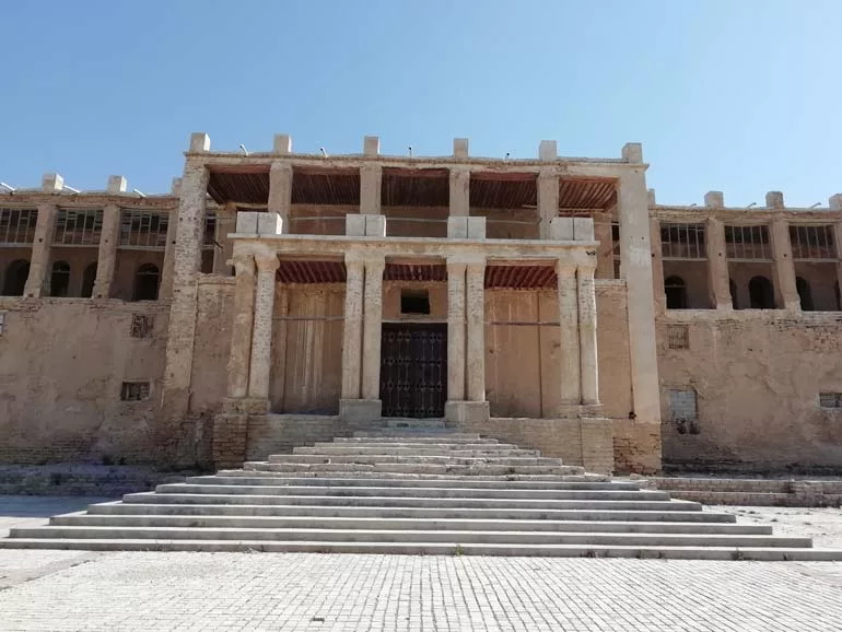 عمارت ملک؛ روایت تاریخ و معماری در یکی از قدیمیترین عمارتهای مشهد