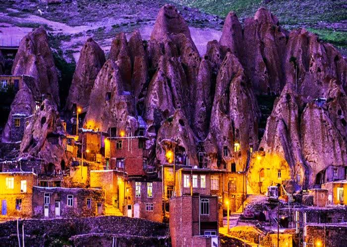 روستای کندوان؛ جایی که خانه‌ها از دل کوه زاده‌اند