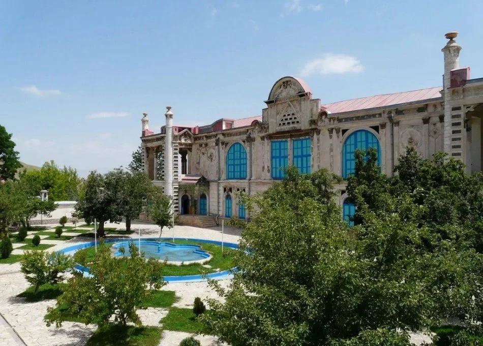 کاخ سردار ماکو؛ شکوه معماری قاجاری در دل آذربایجان غربی