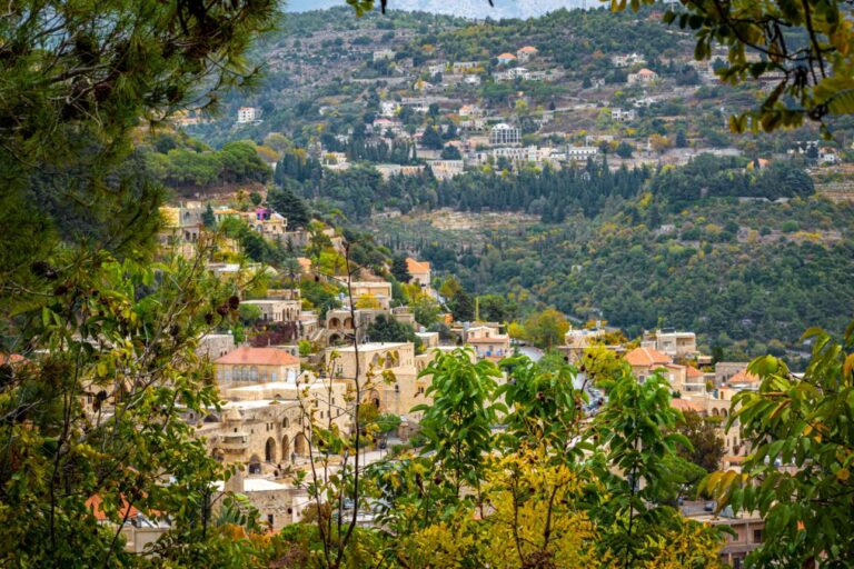 دهکده دیر القمر؛ گوهری تاریخی در قلب کوهستان های لبنان
