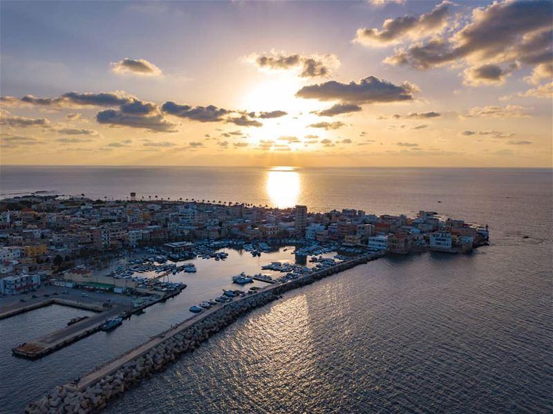 10 دلیل برای سفر به ساحل صور؛ نگین آبی جنوب لبنان