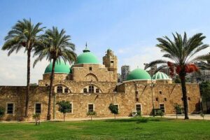 10 دلیل برای بازدید از مسجد منصوری کبیر؛ شاهکار معماری اسلامی لبنان