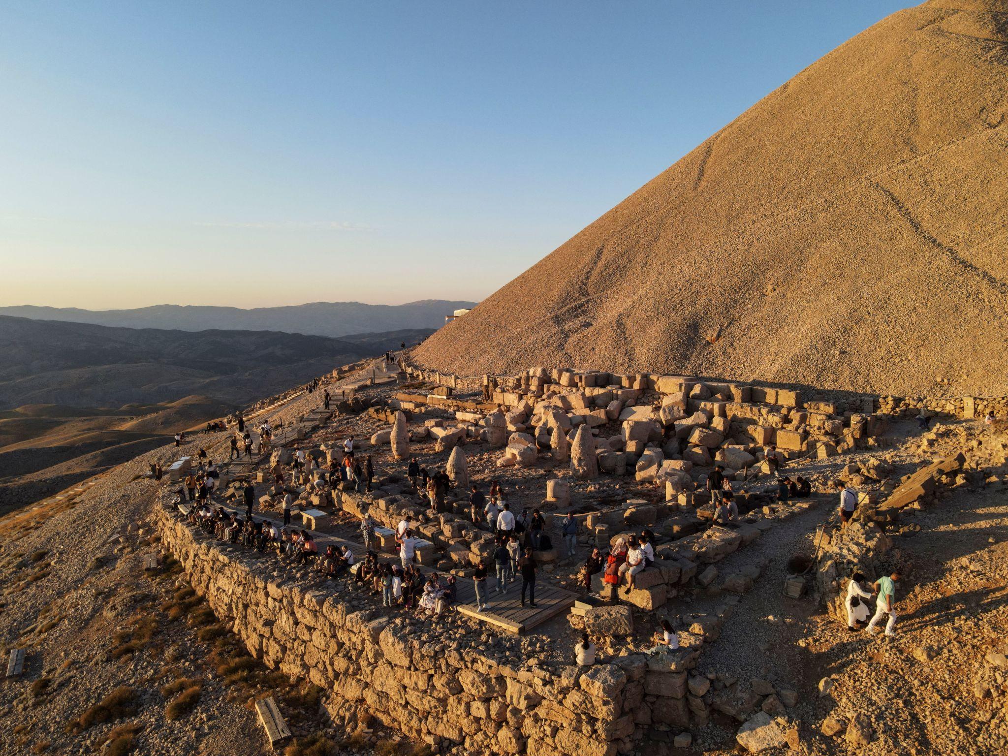 کوه نمرود؛ شکوه تمدن در ارتفاعات
